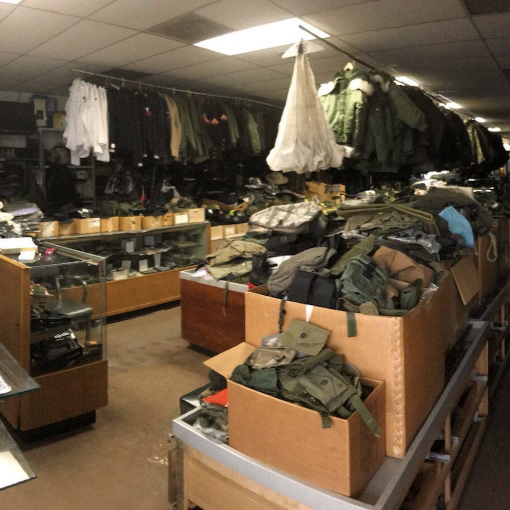 Forårsmønstring af veteranbiler på Kastellet.